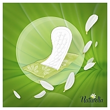 Daily Sanitary Pads, 20 pcs - Naturella To Go Liner Plus — photo N7