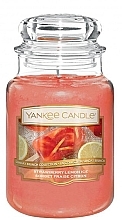 Fragrances, Perfumes, Cosmetics Scented Candle in Jar - Yankee Candle Strawberry Lemon Ice