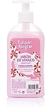 Strawberry Hand Cream Soap - Tulipan Negro Strawberry Cream Hand Soap — photo N1