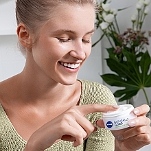 Aloe Day Cream - Nivea Naturally Good Organic Aloe Vera — photo N3