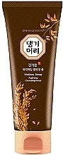 Fragrances, Perfumes, Cosmetics Chamomile Face Cleansing Foam for Even Complexion - Daeng Gi Meo Ri Purifying Cleansing Foam