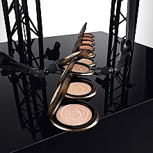 Matte Face Bronzer - Lancome Teint Idole Ultra Wear C.E. Skin Transforming Bronzer — photo N11