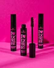 Volumizing Lash Mascara - Essence i love extreme volume mascara — photo N5