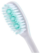 Soft Toothbrush, green - Oriflame Optifresh — photo N2