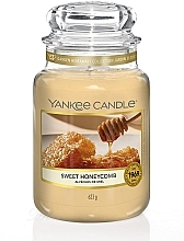 Fragrances, Perfumes, Cosmetics Scented Candle in Jar - Yankee Candle Sweet Honeycomb