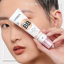 BB-Cream - L’Oreal Paris C'est Magic 5 in 1 — photo N2