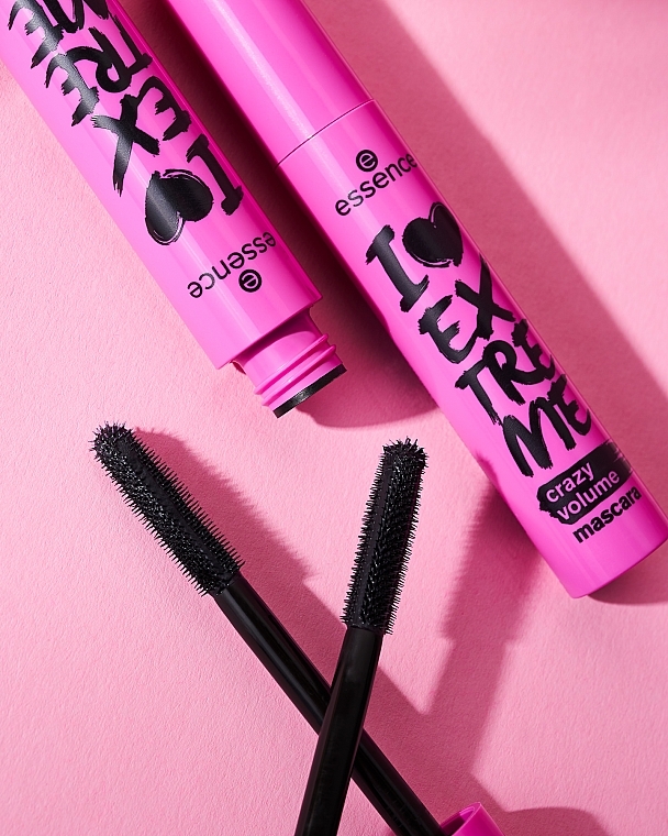 Volumizing Lash Mascara - Essence I Love Extreme Crazy Volume Mascara — photo N7