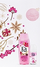 Fragrances, Perfumes, Cosmetics Set - Fa