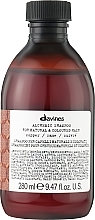 Fragrances, Perfumes, Cosmetics Shampoo for Natural & Colored Hair (copper) - Davines Alchemic Shampoo