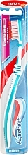 Fragrances, Perfumes, Cosmetics Medium Toothbrush, turquoise - Aquafresh Between Teeth Medium