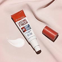 Long-Lasting Face Primer - Rimmel Lasting Finish Primer — photo N7