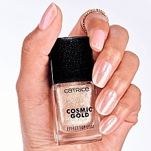 Top Coat with Space Gold Effect - Catrice Cosmic Gold Effect Celestial Light Top Coat — photo N7