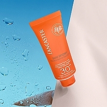 Water-Resistant Matte Facial Gel - Lancaster Sun Sport Invisible Face Gel SPF30 — photo N20