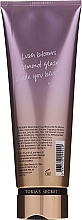 Scented Body Lotion - Victoria's Secret Velvet Petals Body Lotion — photo N3