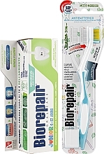 Fragrances, Perfumes, Cosmetics Set 'Junior', light blue - Bioreparant (toothpaste/75ml + toothbrush/1pc) 