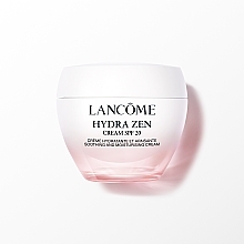 Fragrances, Perfumes, Cosmetics Moisturizing and Soothing Cream - Lancome Hydra Zen Soothing And Moisturising Cream SPF20