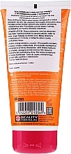 Cleansing Facial Scrub - Beauty Formulas Brightening Vitamin C Micro-Polishing Facial Scrub — photo N2