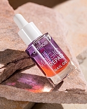 Nail Oil - Catrice Magic Repair Nail Oil — photo N27