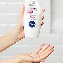 Shower Cream-Gel 'Milk and Rose' - NIVEA Rose And Milk Bath Care Cream Shower — photo N4