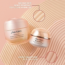 Eye Cream - Shiseido Benefiance ReNeuraRED Technology Wrinkle Smoothing Eye Cream — photo N8