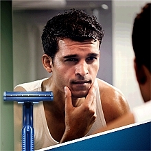 Disposable Shaving Razor Set, 10 pcs - Gillette Blue II Chromium — photo N7