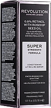 Retinol & Rosehip Oil Face Serum - Revolution Skincare Retinol Serum 0,5% With Rosehip Seed Oil — photo N1
