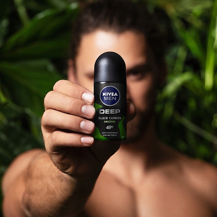 Men Roll-On Deodorant - NIVEA Men Deep Black Carbon Amazonia Anti-Perspirant — photo N2