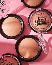 Highlighter - Essence Make Me Glow Baked Highlighter — photo N7