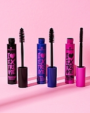 Volumizing Lash Mascara - Essence I Love Extreme Crazy Volume Mascara — photo N13