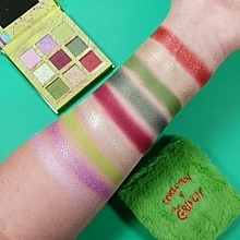 Eyeshadow Palette - Makeup Revolution x The Grinch Mean One Eye Shadow Palette — photo N5