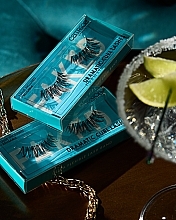 False Lashes - Catrice Faked Dramatic Curl Lashes — photo N10