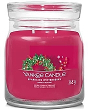 Scented Candle in Jar 'Sparkling Winterberry', 2 wicks - Yankee Candle Singnature — photo N2