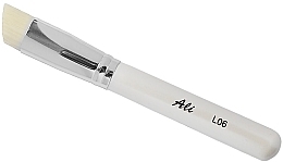 Fragrances, Perfumes, Cosmetics Liquid and Mineral Foundation Brush, L06 - Ali