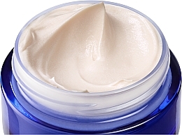 Face Cream for Normal to Combination Skin - Biotherm Blue Therapy Multi Defender SPF 25  — photo N3
