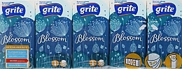 Fragrances, Perfumes, Cosmetics 3-Layer Napkins "Blossom" - Grite