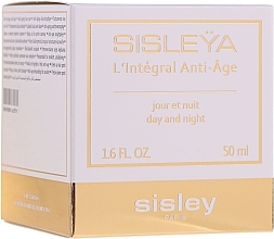 Set - Sisleya Vanity Prestige (f/lot/150ml + cr/50ml + cr/15ml + remover/30ml + mask/10ml + cr/10ml + cr/5ml + mascara/1.5ml + edp/1.4ml + bag) — photo N4