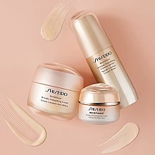 Eye Cream - Shiseido Benefiance ReNeuraRED Technology Wrinkle Smoothing Eye Cream — photo N10