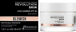 Fragrances, Perfumes, Cosmetics Niacinamide Moisturizing Face Cream - Revolution Skin Blemish Niacinamide SPF 30 Moisturiser