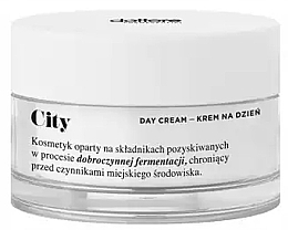 Fragrances, Perfumes, Cosmetics Urban Protecting Cream - Dottore City Day Cream