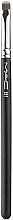 Fragrances, Perfumes, Cosmetics Eyeshadow Brush #231 - M.A.C