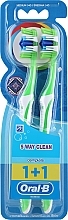 Toothbrush Set '5-Way Cleaning Complex', 40 medium, green + green - Oral-B Complete 5 Way Clean — photo N1