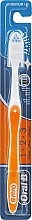 Toothbrush, 40 medium, orange with cap - Oral-B 1 2 3 Classic 40 Medium — photo N1