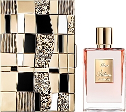 Fragrances, Perfumes, Cosmetics Kilian Paris Love Don`t Be Shy Refillable Spray - Set (edp/50 ml + clutch)