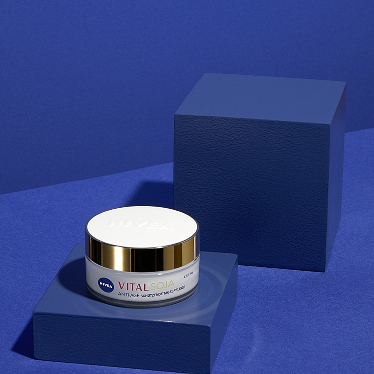 Day Face Cream with Soy Extract - Nivea Vital Soja Anti-Age SPF 30 — photo N4
