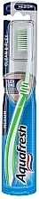 Fragrances, Perfumes, Cosmetics Toothbrush Medium Hard, green - Aquafresh Clean & Flex