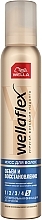 Fragrances, Perfumes, Cosmetics Super Strong Hold Hair Mousse 'Volume & Recovery' - Wella Wellaflex