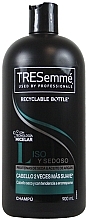 Fragrances, Perfumes, Cosmetics Shampoo - Tresemme Liso & Sedoso Shampoo