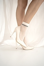 GIFT! Women Socks 'Lux', 20 Den, ivory/graphite - Knittex — photo N1