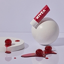 Lip Balm "Fruit Radiance. Cherry" - NIVEA Lip Care Fruity Shine Cherry Lip Balm — photo N4