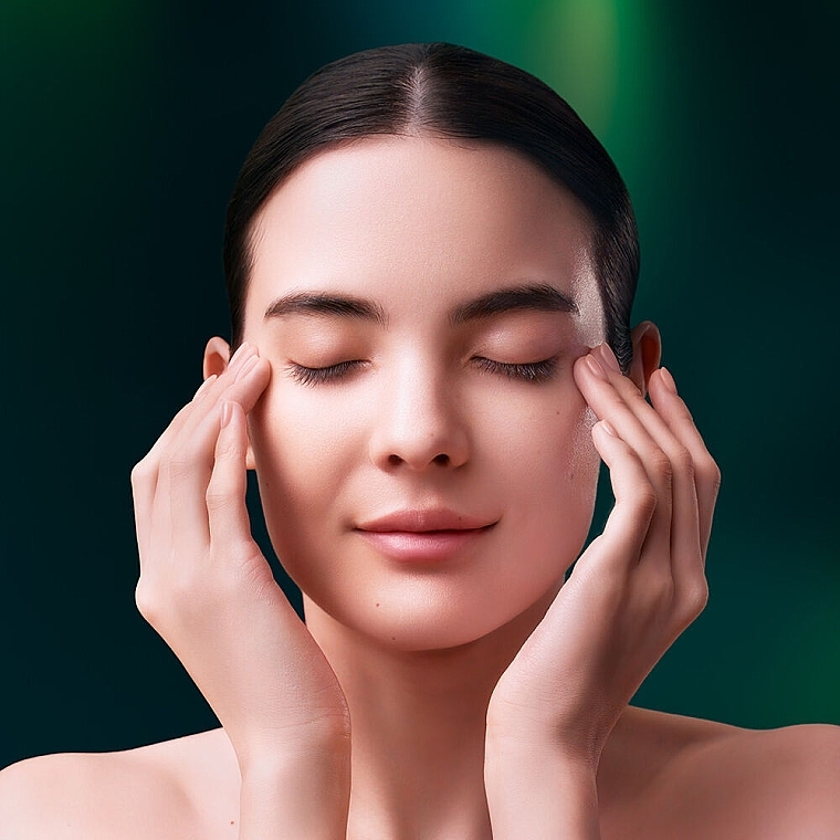 Anti-Aging Eye Cream - Shiseido Future Solution LX Legendary Enmei Ultimate Radiance Eye Cream — photo N6